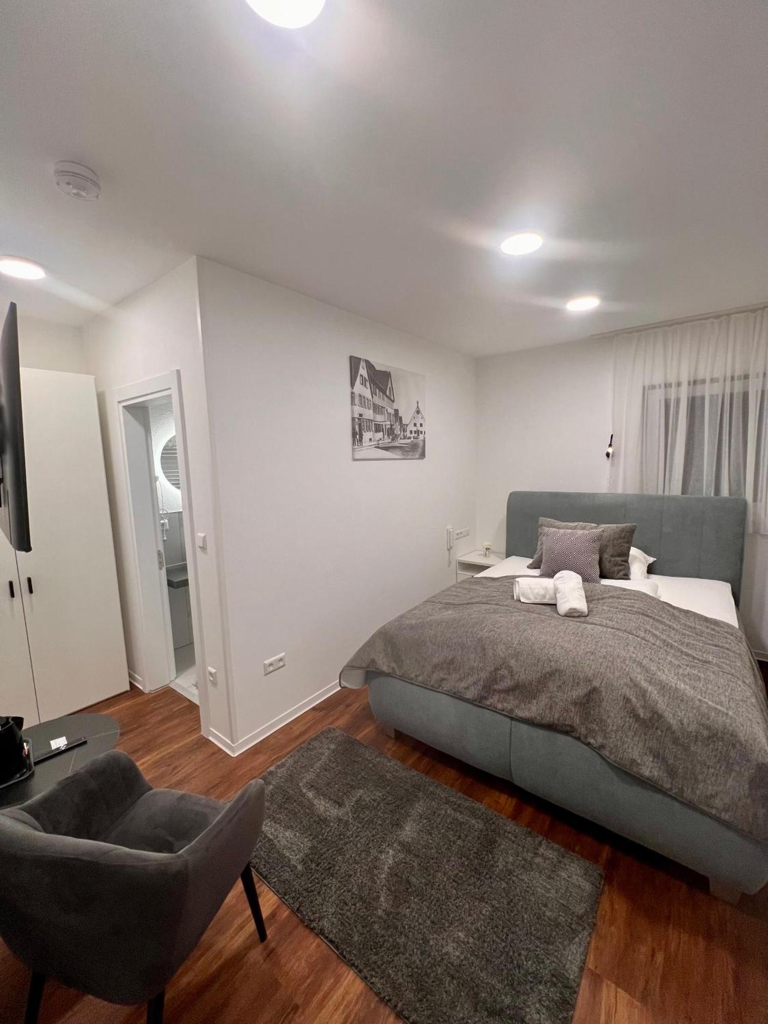 Hotel Am Schlossplatz Хехинген Екстериор снимка