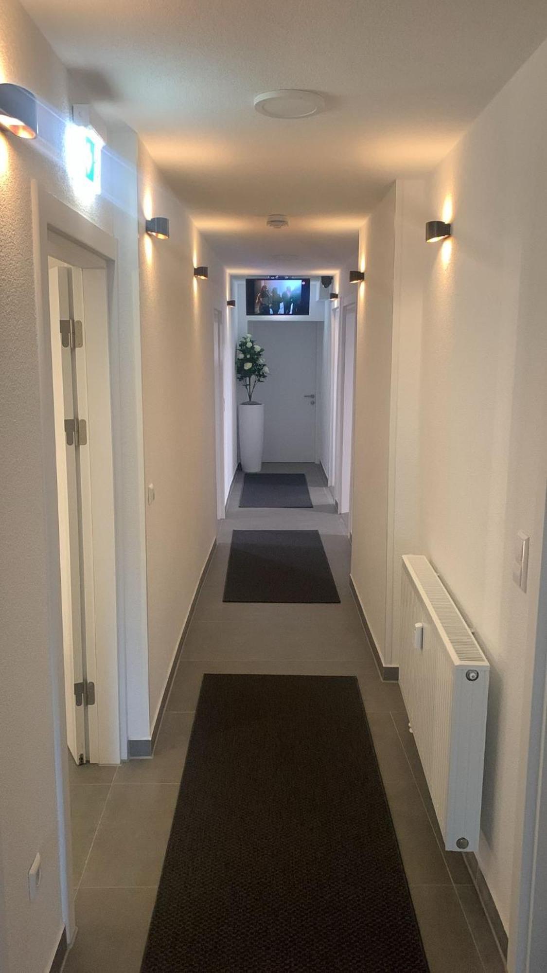 Hotel Am Schlossplatz Хехинген Екстериор снимка